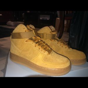 Wheat af1 high top Air Force 1’s